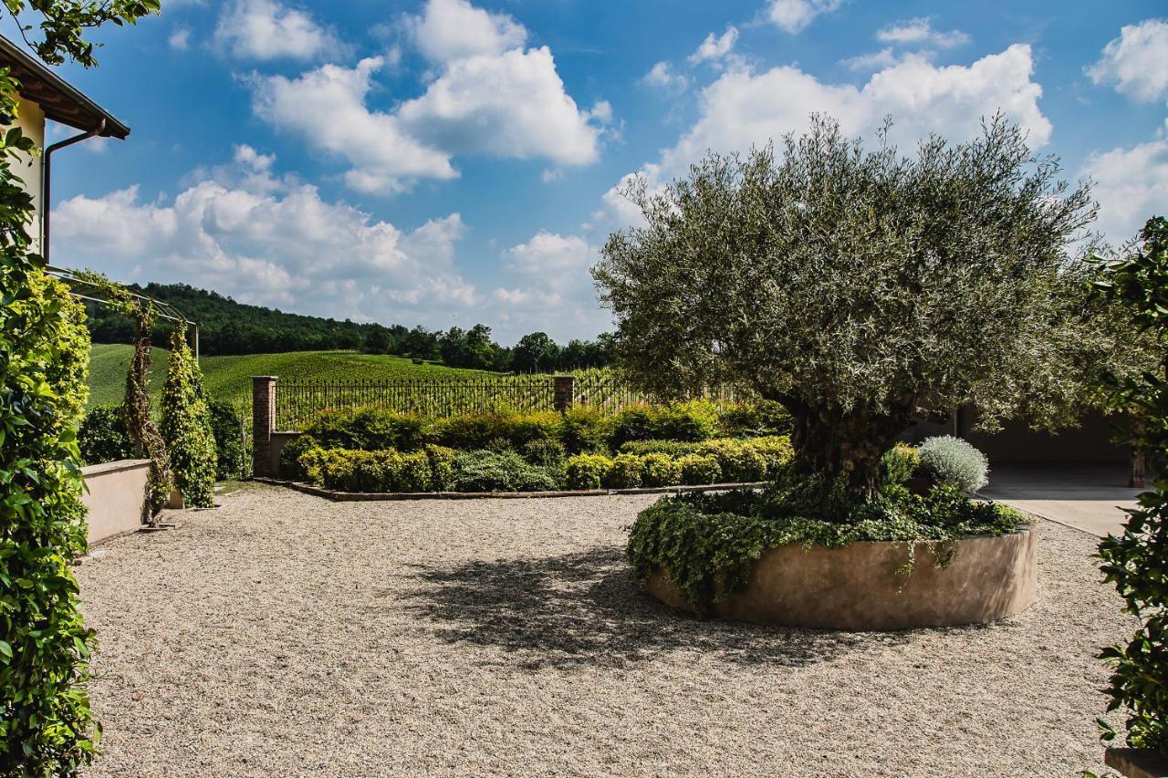 Prime Alture Wine Resort Casteggio Exterior photo